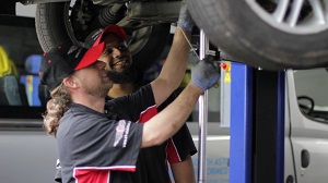 Picture of technicians Thumbnail